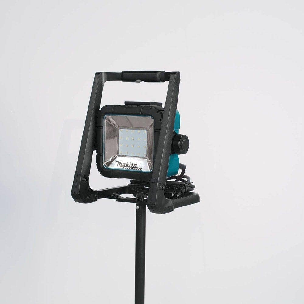 18V LXT Lithium-Ion Cordless/Corded LED Flood Light