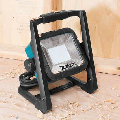 18V LXT Lithium-Ion Cordless/Corded LED Flood Light